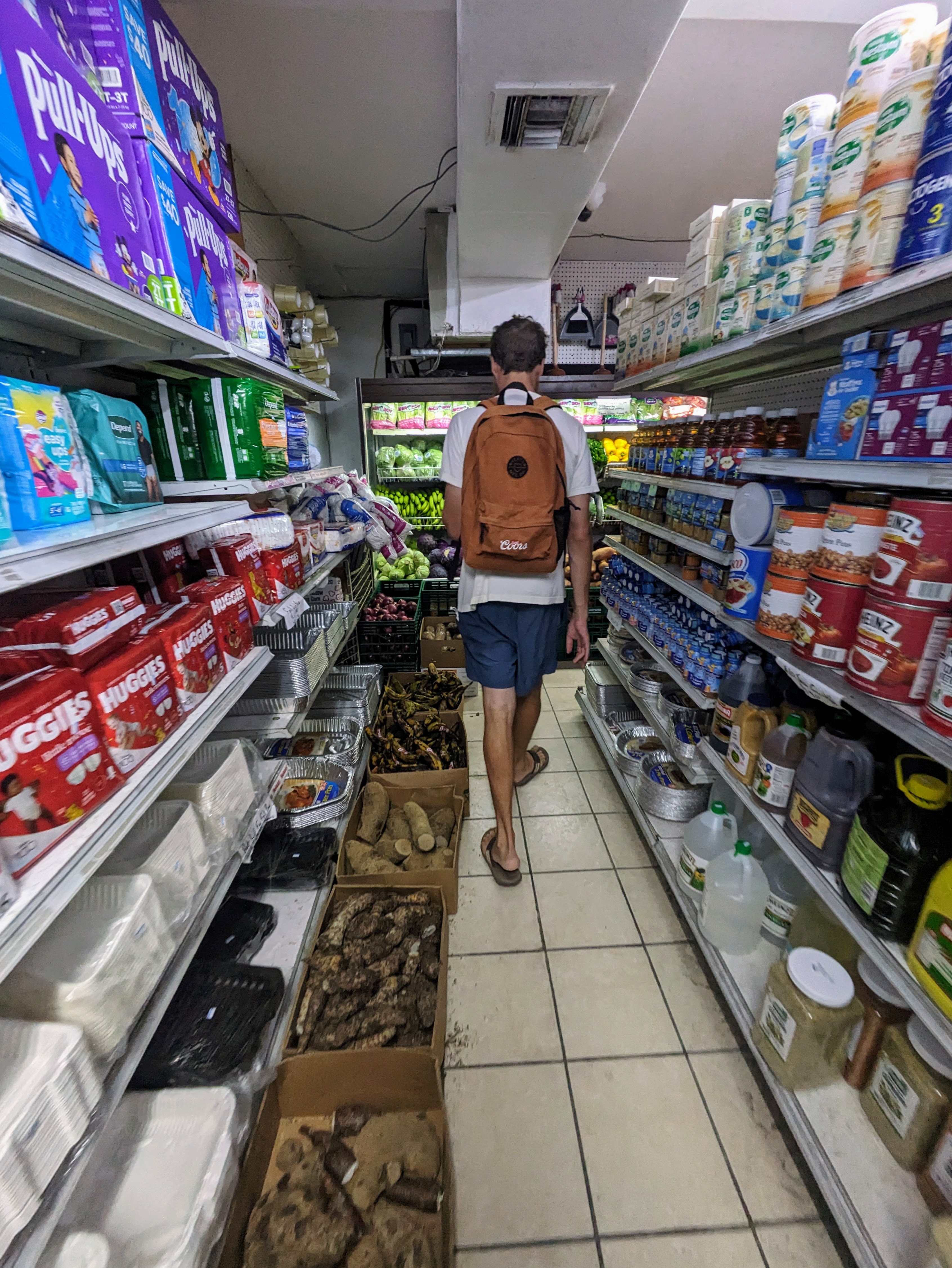 tiny-grocery-aisle